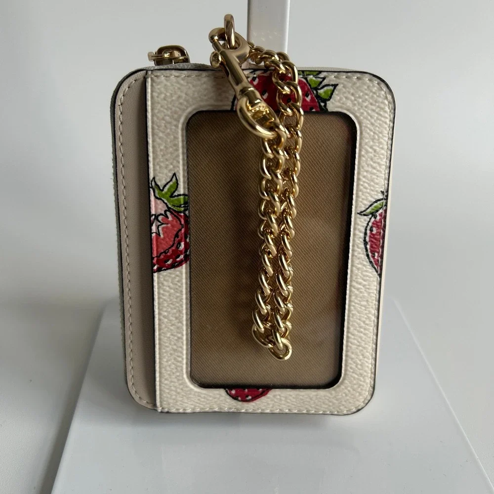 Coach zip card